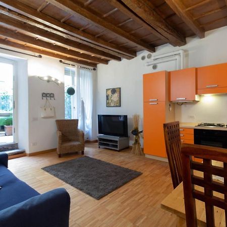 La Piccola Corte Al 24 - Affitti Brevi Italia Lecco Extérieur photo