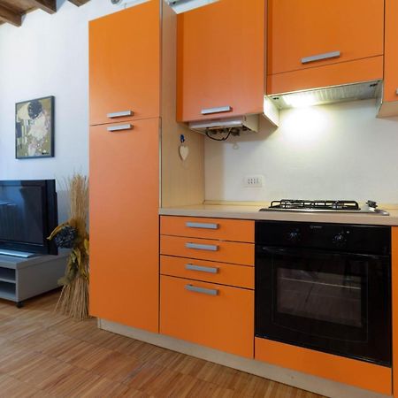 La Piccola Corte Al 24 - Affitti Brevi Italia Lecco Extérieur photo