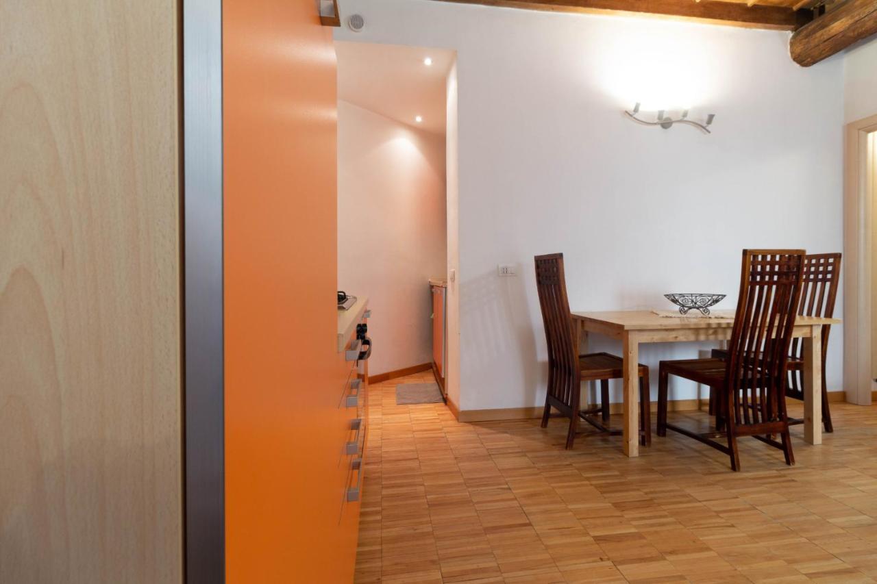 La Piccola Corte Al 24 - Affitti Brevi Italia Lecco Extérieur photo